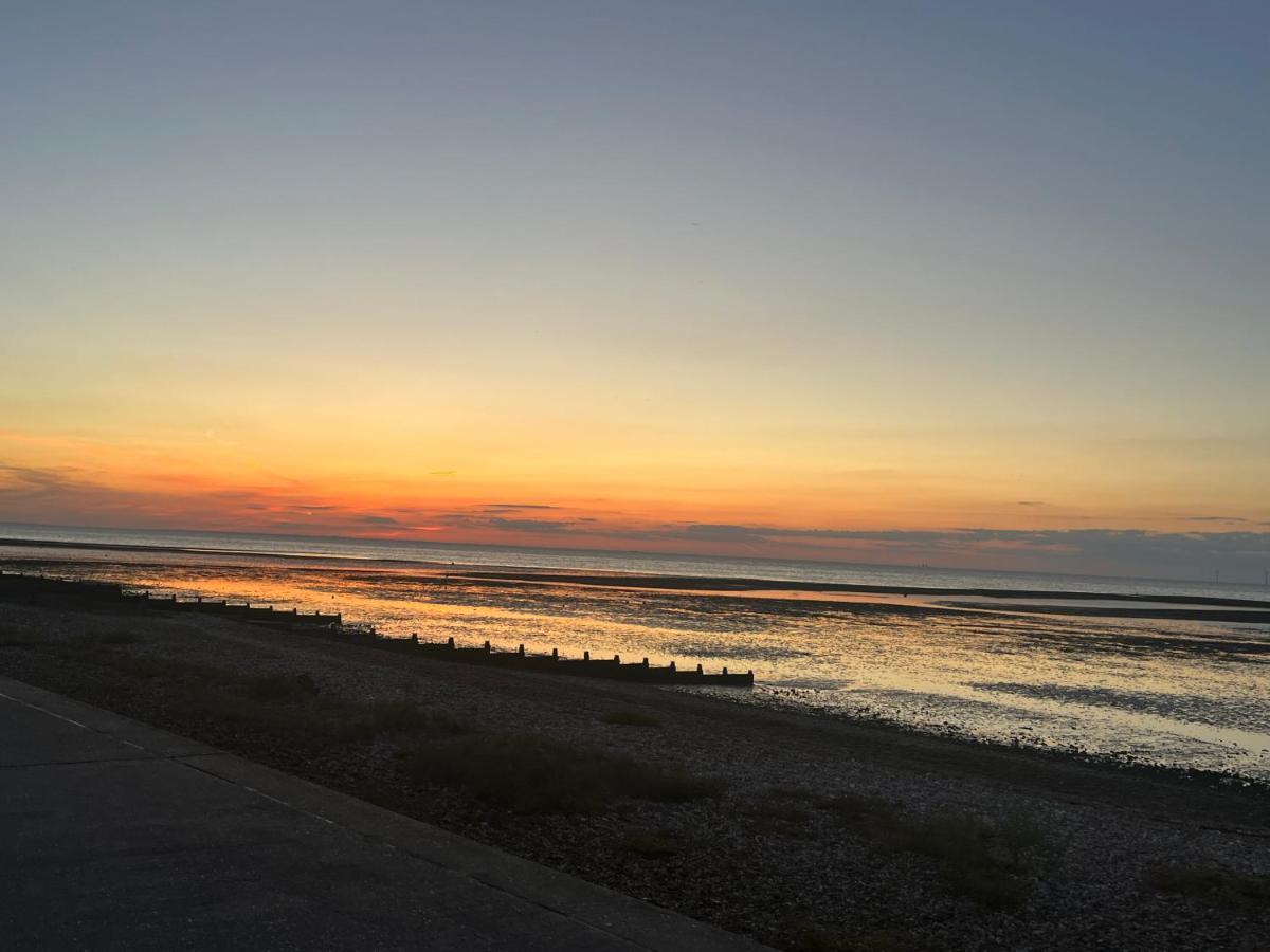 Lovely Static Caravan Whitstable Esterno foto